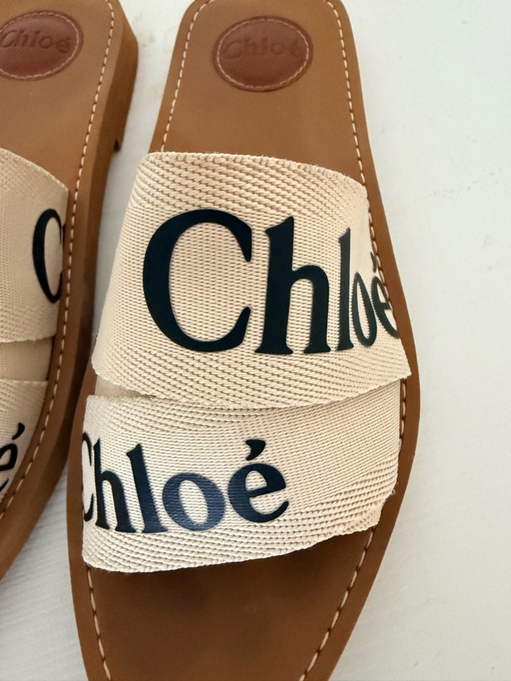 Chloé Tan Leather Slide Sandals with Cream Logo Straps - Picture 3 of 4